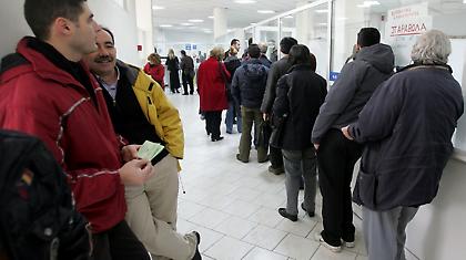 Ανοιχτές σήμερα οι εφορίες