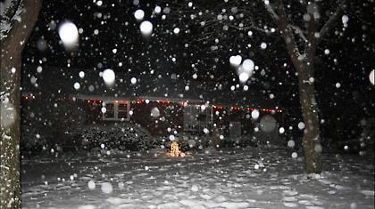 Με τσουχτερό κρύο και χιόνια έρχεται το 2012