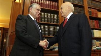 Παπούλιας σε Παπαδήμο: 