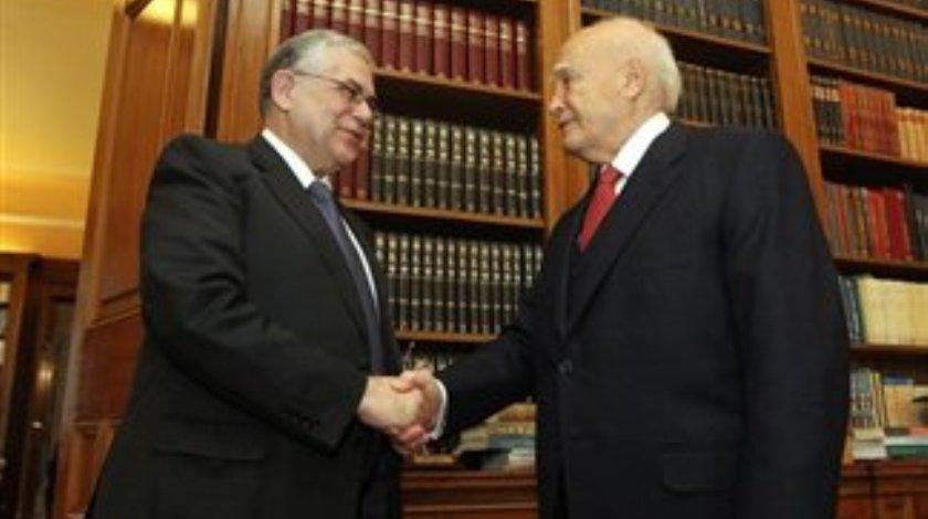 Παπούλιας σε Παπαδήμο: 