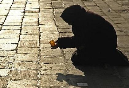 Ζητιάνα με 45.000 ευρώ!