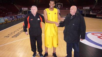 Βρήκε τον αντικαταστάτη του Γκρέγκορι