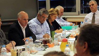 Διαδοχή τώρα ή σύγκρουση