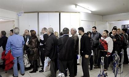 Κι όποιος αρρωστήσει... ο Θεός βοηθός!