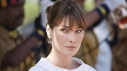 Η Κάρλα μεσολάβησε, ο κουμπάρος θησαύρισε!