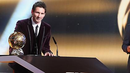 Μπλαουγκράνα… αποχρώσεις στη «Χρυσή Μπάλα»!