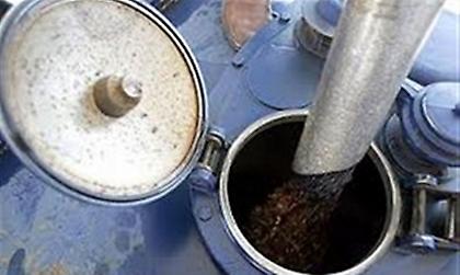 Έκλεβε καύσιμα από εγκαταλελειμμένο εργοστάσιο