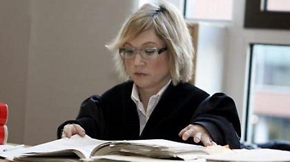 Μπορεί να είναι μικρόσωμη αλλά δε χαρίζεται σε κανέναν