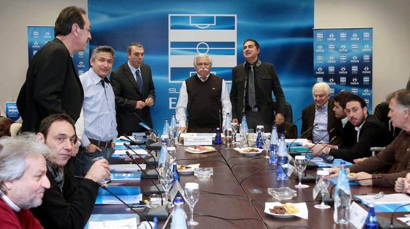 Παίζουν με τη φωτιά στη Σούπερ Λίγκα