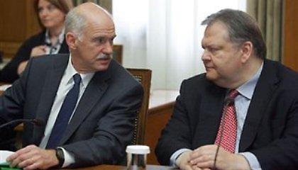 Προς πλήρη ρήξη Παπανδρέου-Βενιζέλος