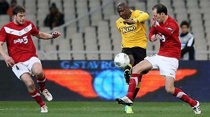 Χάλια ο Ζαχαριάδης, ντεφορμέ όμως κι ο «Κωστέ»!