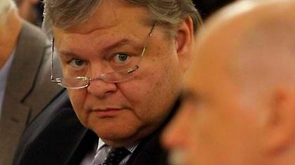 Οι πρωταθλητές της κωλοτούμπας δεν πείθουν κανέναν