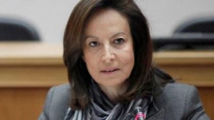 Ας στείλει βιβλία στα σχολεία η Άννα και ας αφήσει τον Γκράμσι