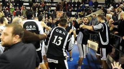 Τα επεισόδια στην Πάτρα (video)