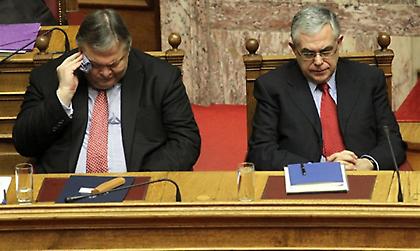 Ασφυκτική πλέον η πίεση στην Αθήνα