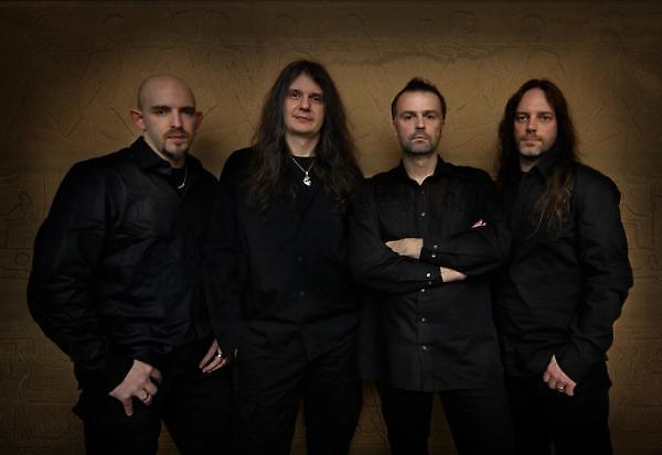 Blind Guardian: Follow the bards in the twilight world
