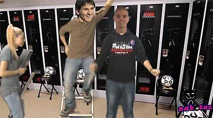 Άγριο ξύλο Μέσι-Πέπε στα αποδυτήρια...