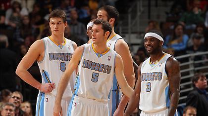 Μένουν Ντένβερ, Κουφός και Γκαλινάρι