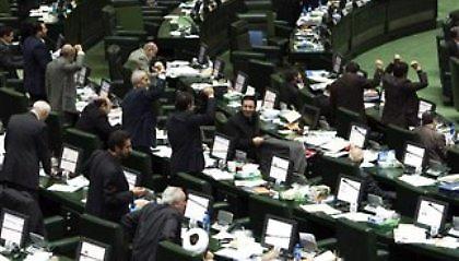 Απαγόρευση πώλησης πετρελαίου στην Ευρώπη εξετάζει το Ιράν