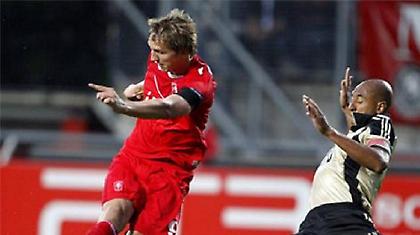 Στο χέρι τους…