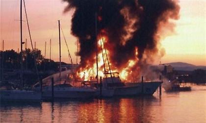 Πυρκαγιές σε Φλοίσβο και Κορυδαλλό!