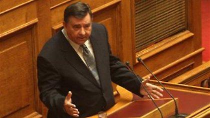 «Φωτιά» βάζει ο Καρατζαφέρης στη νέα δανειακή σύμβαση