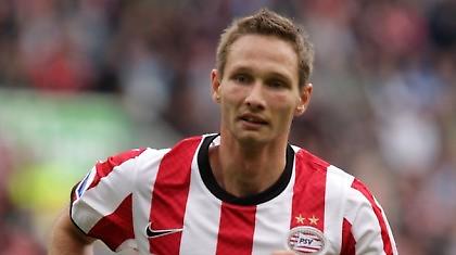 Στην κορυφή η PSV