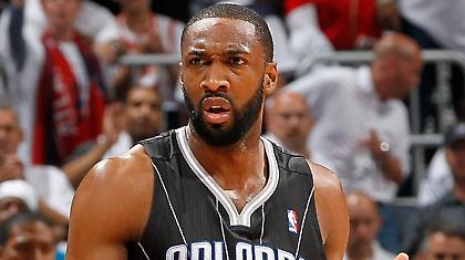 Θέλουν Αρίνας οι Λέικερς