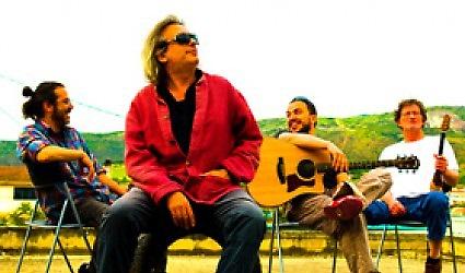 Νέες συναυλίες για τον Γιάννη Αγγελάκα