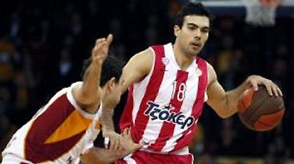 Πάγωσε ο Τούρκος εκφωνητής στο τρίποντο του Σλούκα (video)