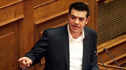 «Είμαστε ένα βήμα πριν τη χρεοκοπία…»