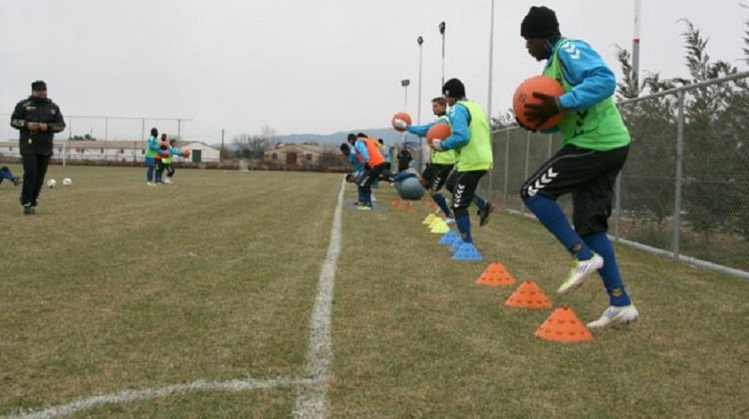 Τρελαίνει κόσμο ο Ακαλέ!