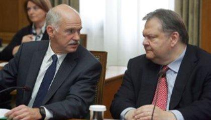 Ολοκληρώθηκε η συνάντηση Βενιζέλου-Παπανδρέου