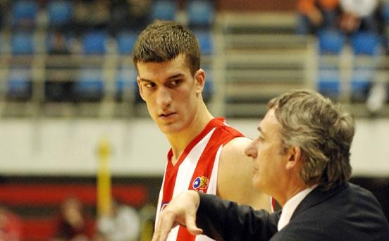 Είναι πολλά τα λεφτά, Κέσελ…