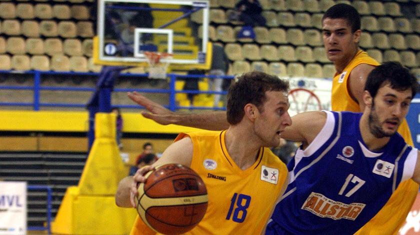 Θα μείνει κανένας;