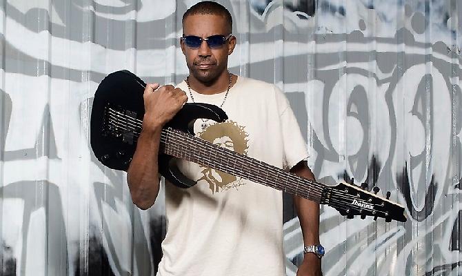 Ένας βιρτουόζος της κιθάρας στην Αθήνα