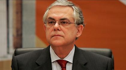 Σκέφτεται παραίτηση ο Παπαδήμος!