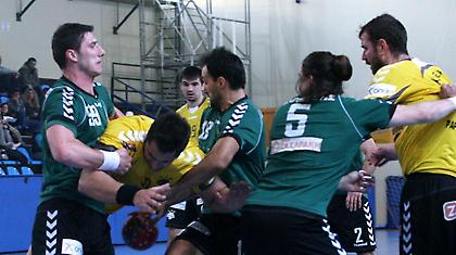 Τους έχει βάλει τα γυαλιά…