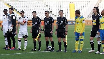 Ως έχουν και περιμένουν…