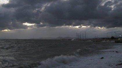 Σε δυσχερή θέση φορτηγό πλοίο ανοιχτά της Σκύρου