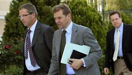 Χωρίς τέλος οι απαιτήσεις της τρόικας