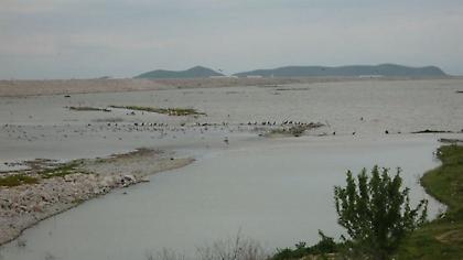 Απειλείται οικισμός από την άνοδο της στάθμης στη λίμνη Κάρλα