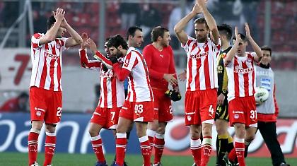 Ο τυχερός Νίκος Κωστένογλου και η βοήθεια του… Θεού