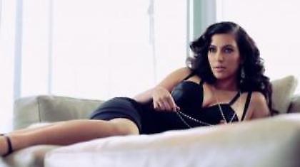 Η Κιμ Καρντάσιαν σε νέα σέξι φωτογράφιση (pics)