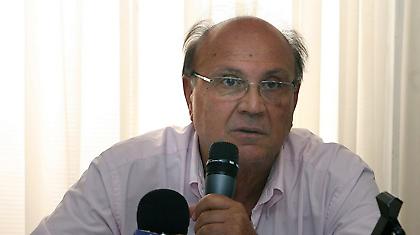 Διαθεσόπουλος: «Κάποια κορόιδα τρέχουν…»