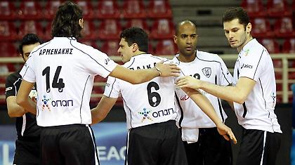 Τα βλέμματα στη Θεσσαλονίκη