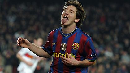 Βλέπει Γερμανό και τρελαίνεται! (vids)