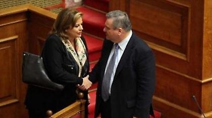 Εμφύλιος στο παπανδρεϊκό μπλοκ