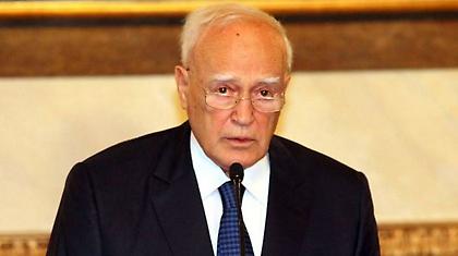 Παραιτήθηκε από τον μισθό του ο Παπούλιας