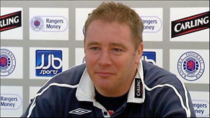 ΜακΚόιστ: «Δεν φεύγω, είμαι μαχητής»